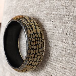 Black and Gold Glass Bangle